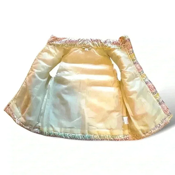 Calvin Klein Vest Size 6T Girls Puffy Puffer Vest. 15% dsct w 2+ bndle - Picture 6 of 7